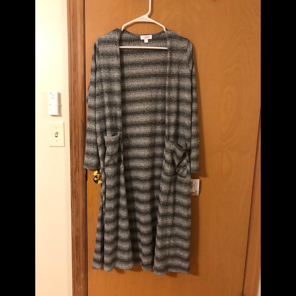 Lula Roe Sarah size small